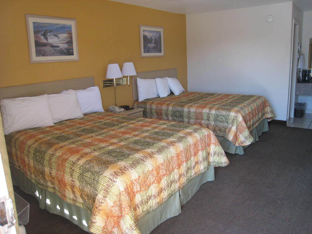 Executive Inn Pearsall Szoba fotó
