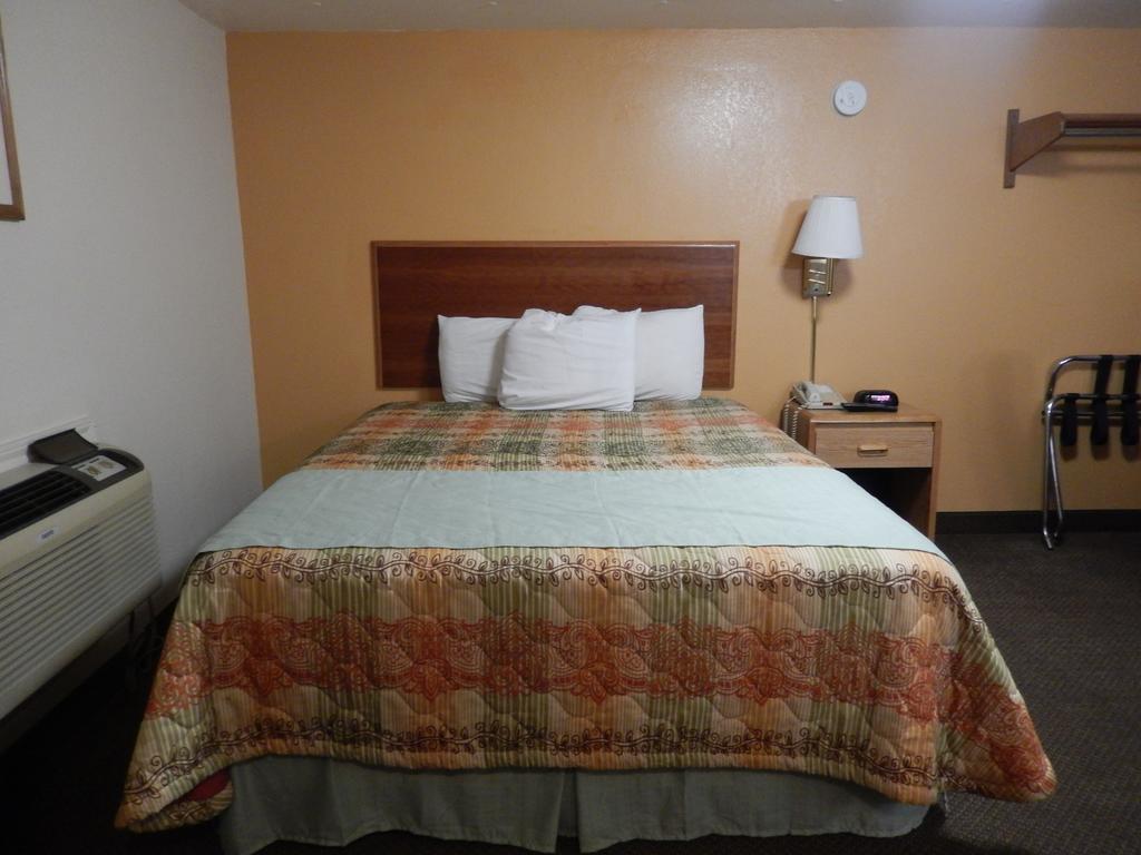 Executive Inn Pearsall Kültér fotó