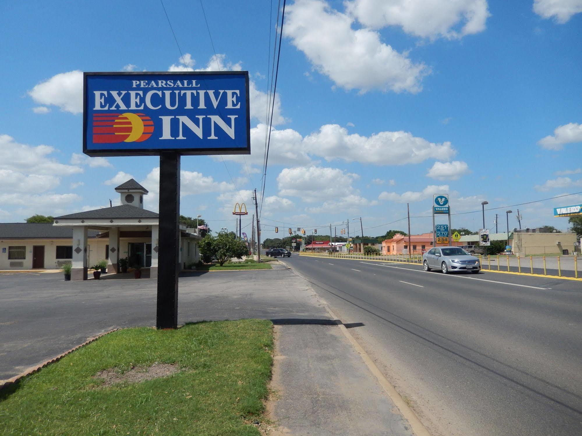 Executive Inn Pearsall Kültér fotó