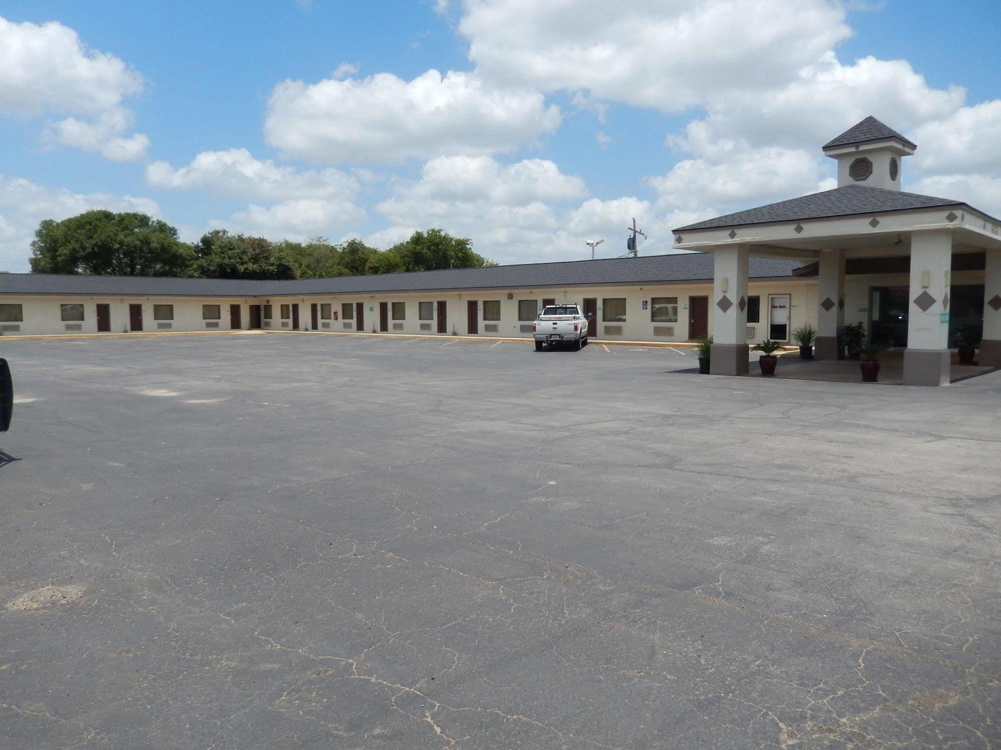 Executive Inn Pearsall Kültér fotó