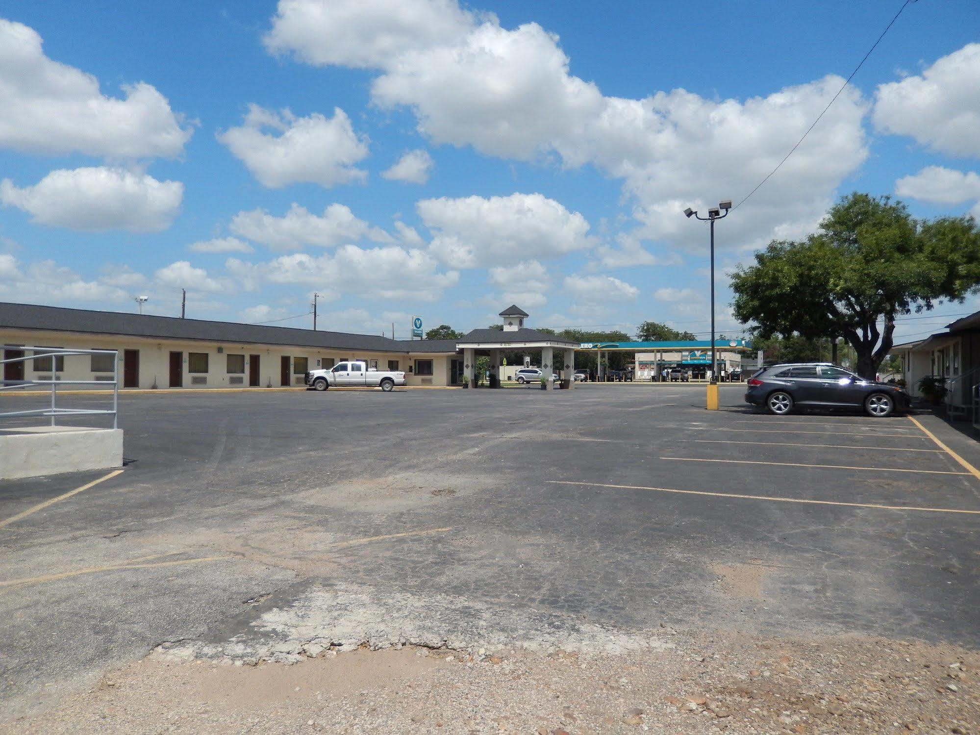 Executive Inn Pearsall Kültér fotó